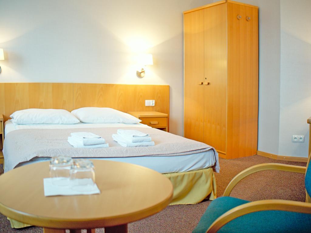 Hotel Orlik Płońsk Eksteriør bilde
